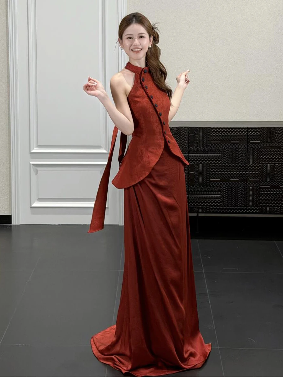 

Red Hanging Neck Wedding Dress Women's New Chinese Style Bride Morning Robe Drinking Ceremony Wedding Clothes Set Absolutely ...