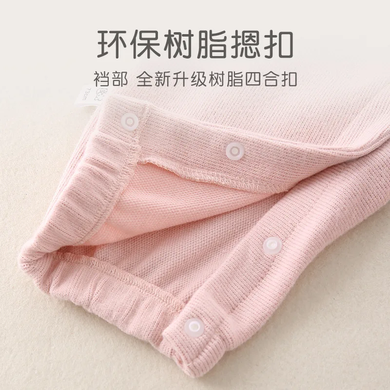 ملابس أطفال كلاسيكية بسيطة جديدة لعام 2025 بذلة أطفال ملابس دافئة لحديثي الولادة ملابس تسلق سميكة ملابس خارجية