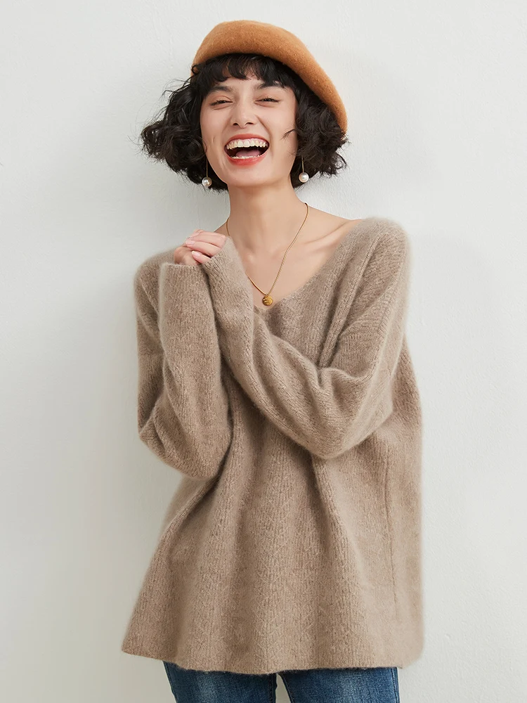 V-neck Cashmere Knitted Bottoming Shirt for Women, Thick Warm and Lazy Sweater with a Temperament PU, Autumn and Winter