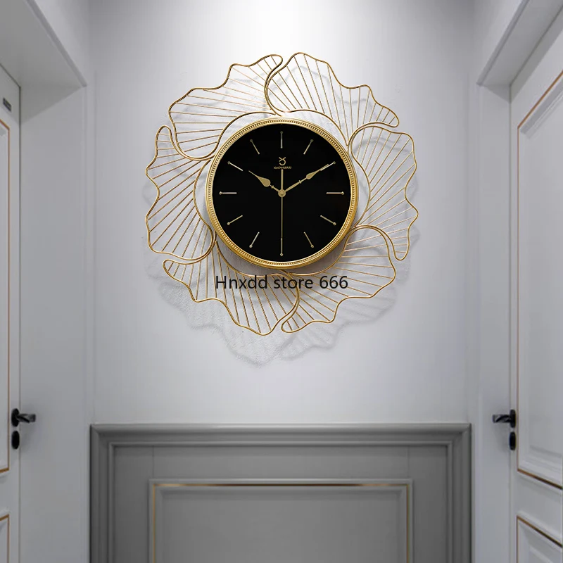 Simple wall clock Fashion light luxury clock Ginkgo biloba wall watch