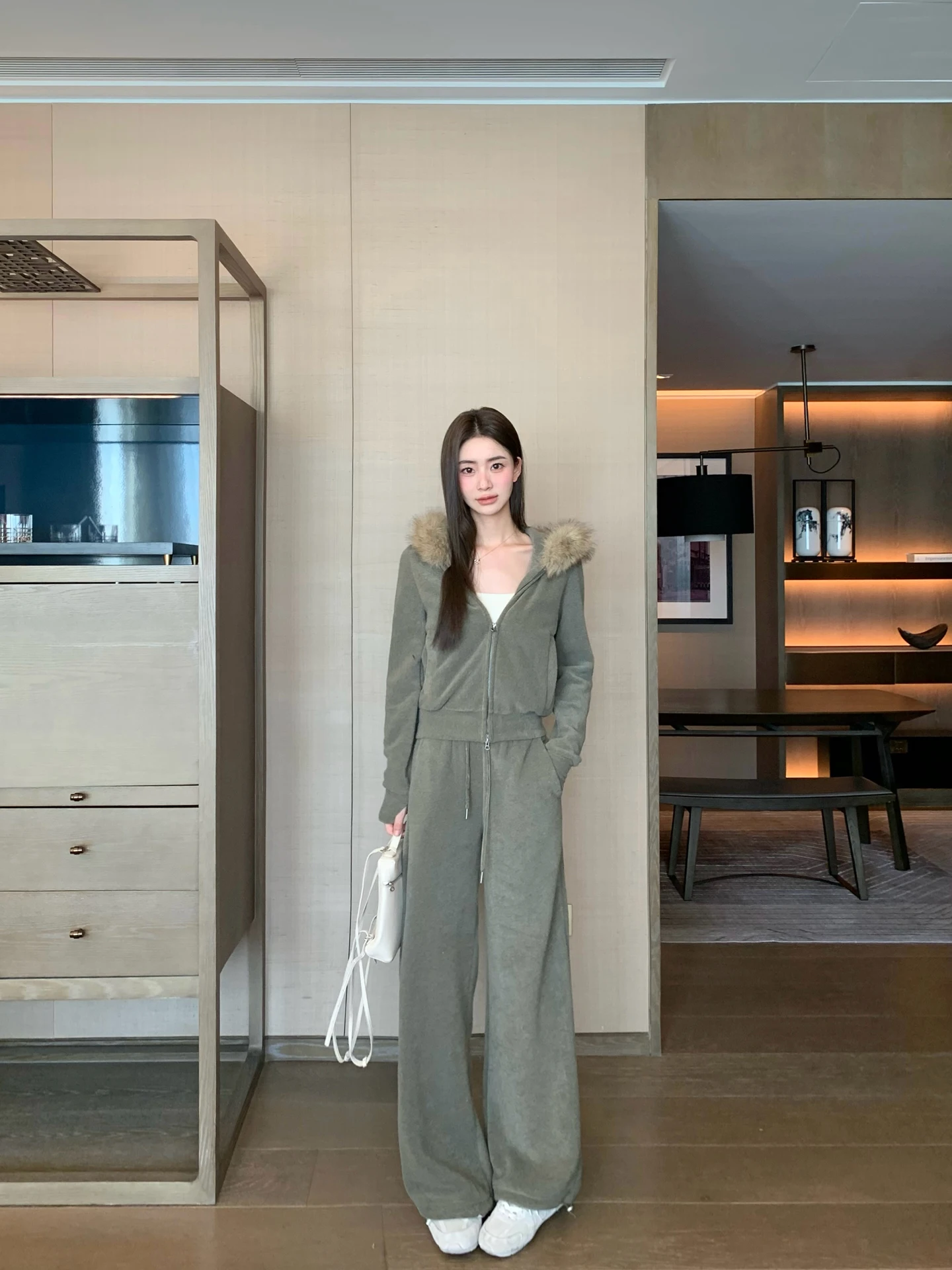 

Buleng Women's Thiened Winter Coat with Fur Collar Casual Straight Leg Pants Set Long Sve Regular Length Faion Set