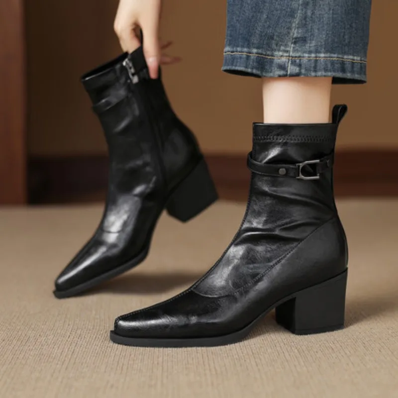 Sepatu Bot Wanita Musim Gugur Terbaru, Ujung Runcing, Hak Tebal, Sepatu Bot Musim Dingin dengan Gesper Sabuk