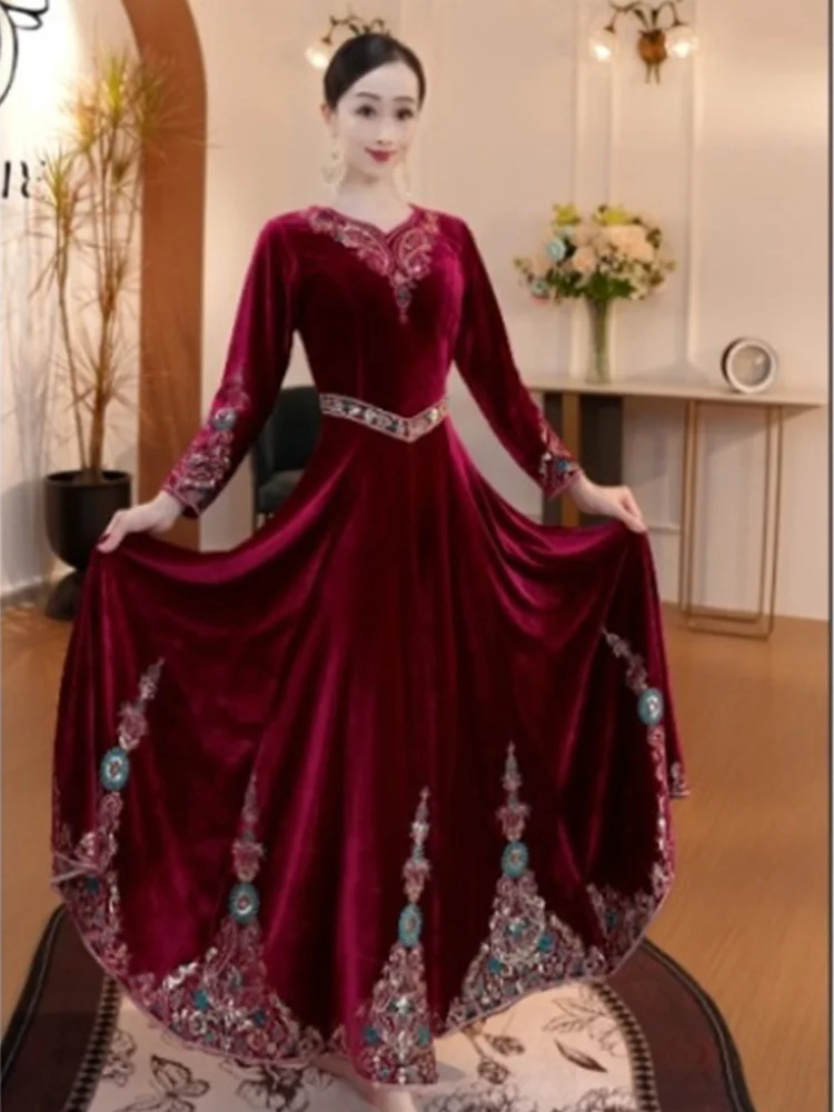 

2025 New Indian Dance Folk Costume Bollywood Dance Long Sleeve Embroidered Dress Oriental Classical Dance Clothing Wear DQL11912