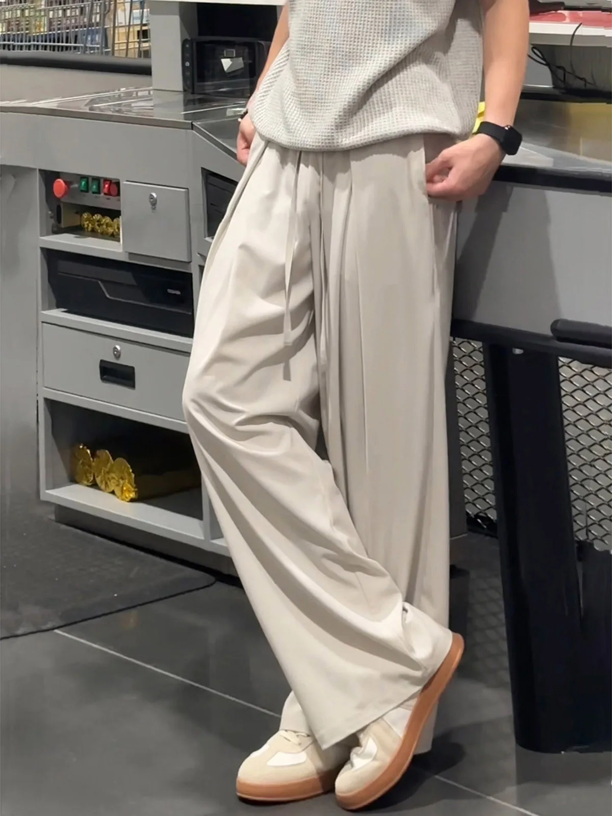 

Casual Loose Men's Suit Pants Lightweight Breathable Draped Double Pleat Small Western Pants Summer Season Pure Color Pattern