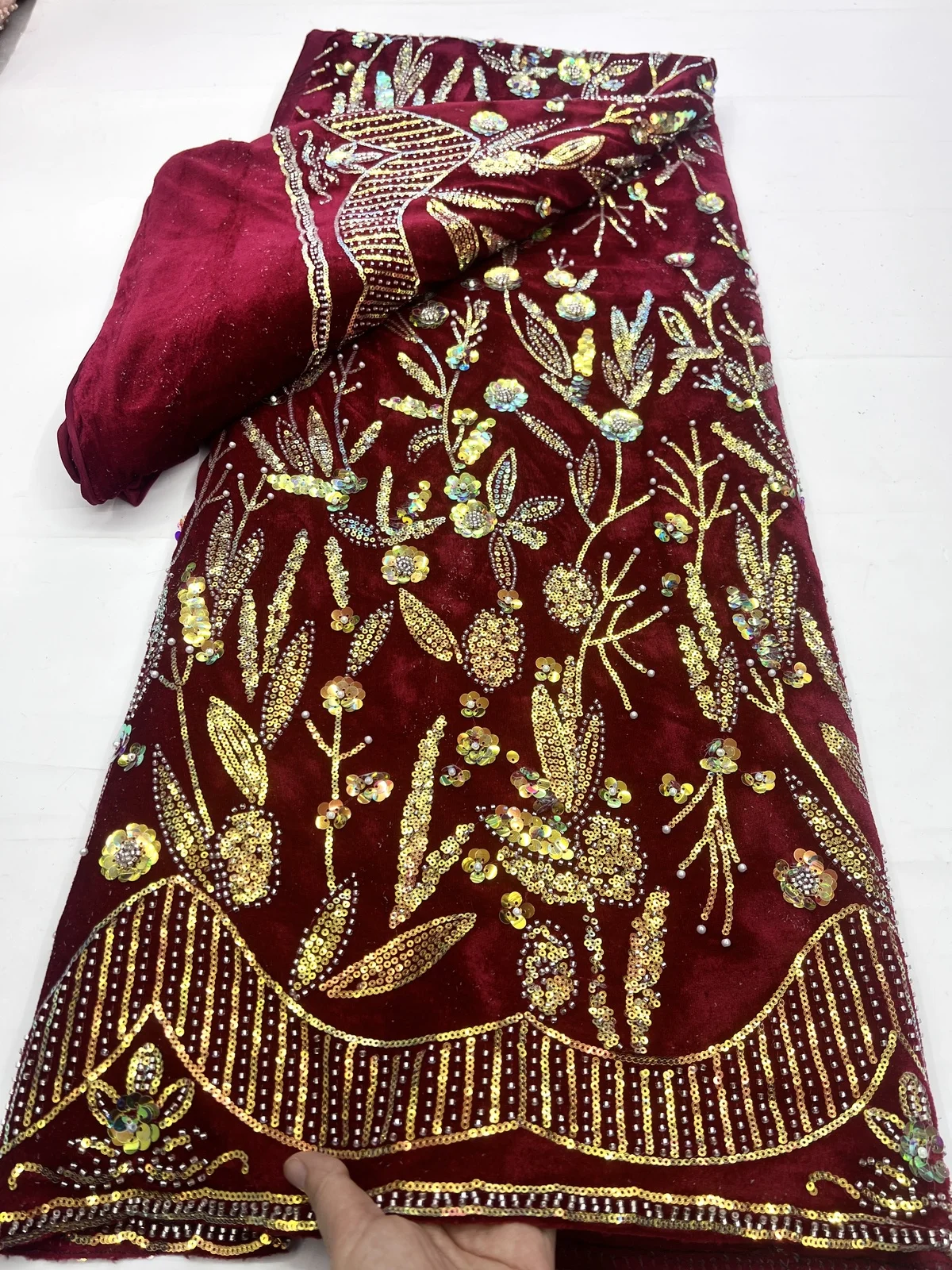 

Классическая винная бархатная кружевная ткань с африканскими пайетками 2026 года, высококачественная нигерийская бархатная кружевная ткань для праздничных платьев PHD26141