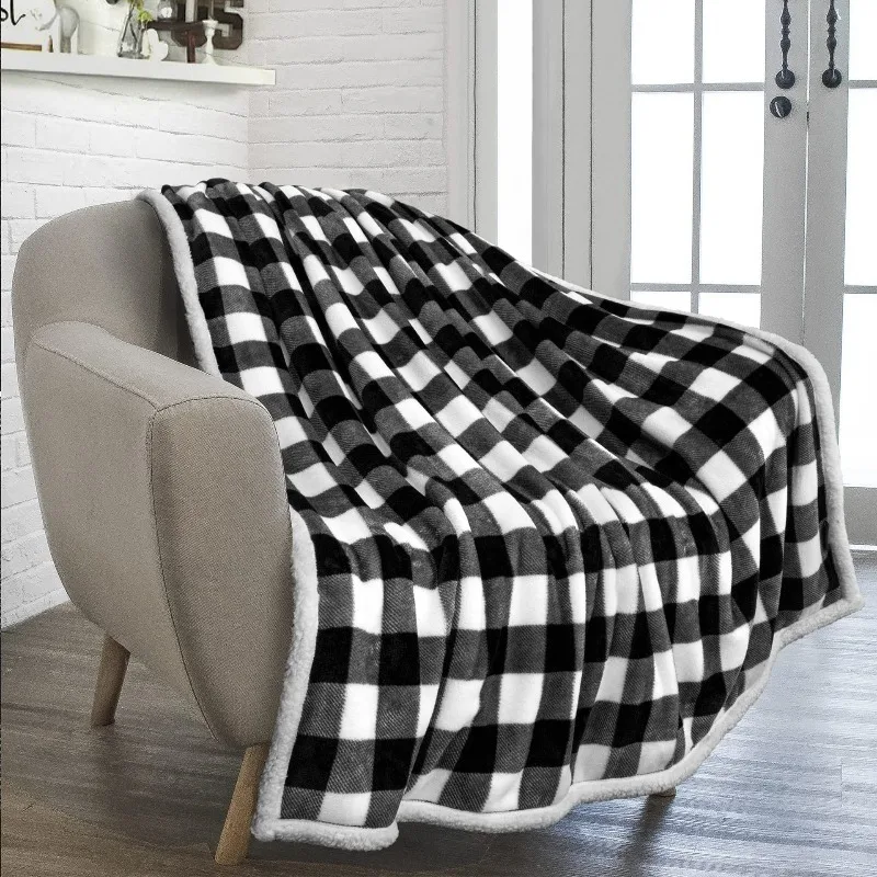 New Double-Layer Snowflake Plaid Flannel Lamb Velvet Throw Blanket Christmas Solid Pattern Winter Nap Cover Custom Size for Sale