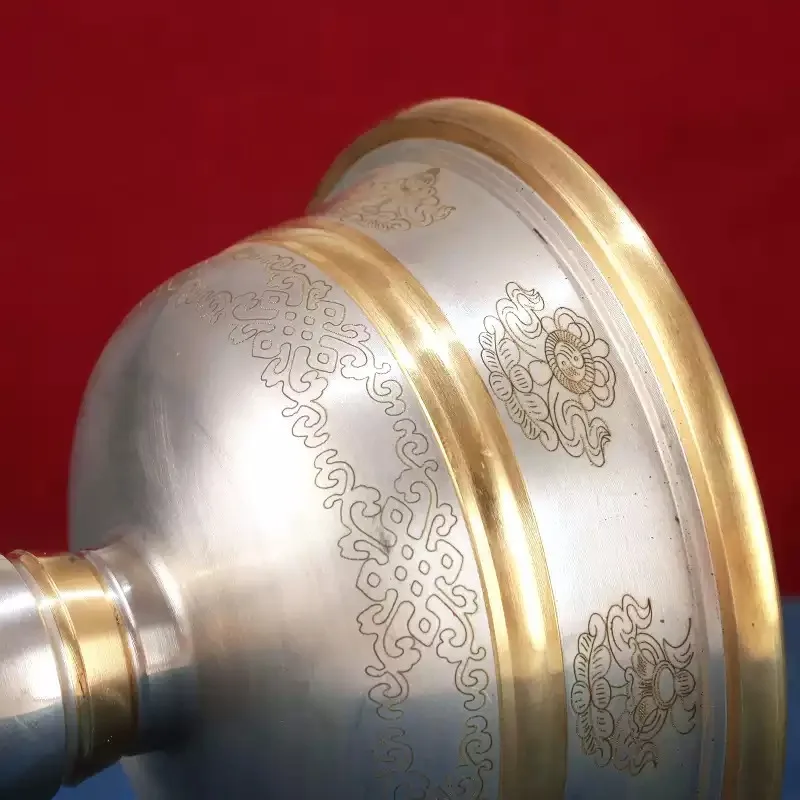 Tibetan-style copper, handcrafted, eight auspicious symbols, round-bottom butter lamp stand, home decoration, used for offer