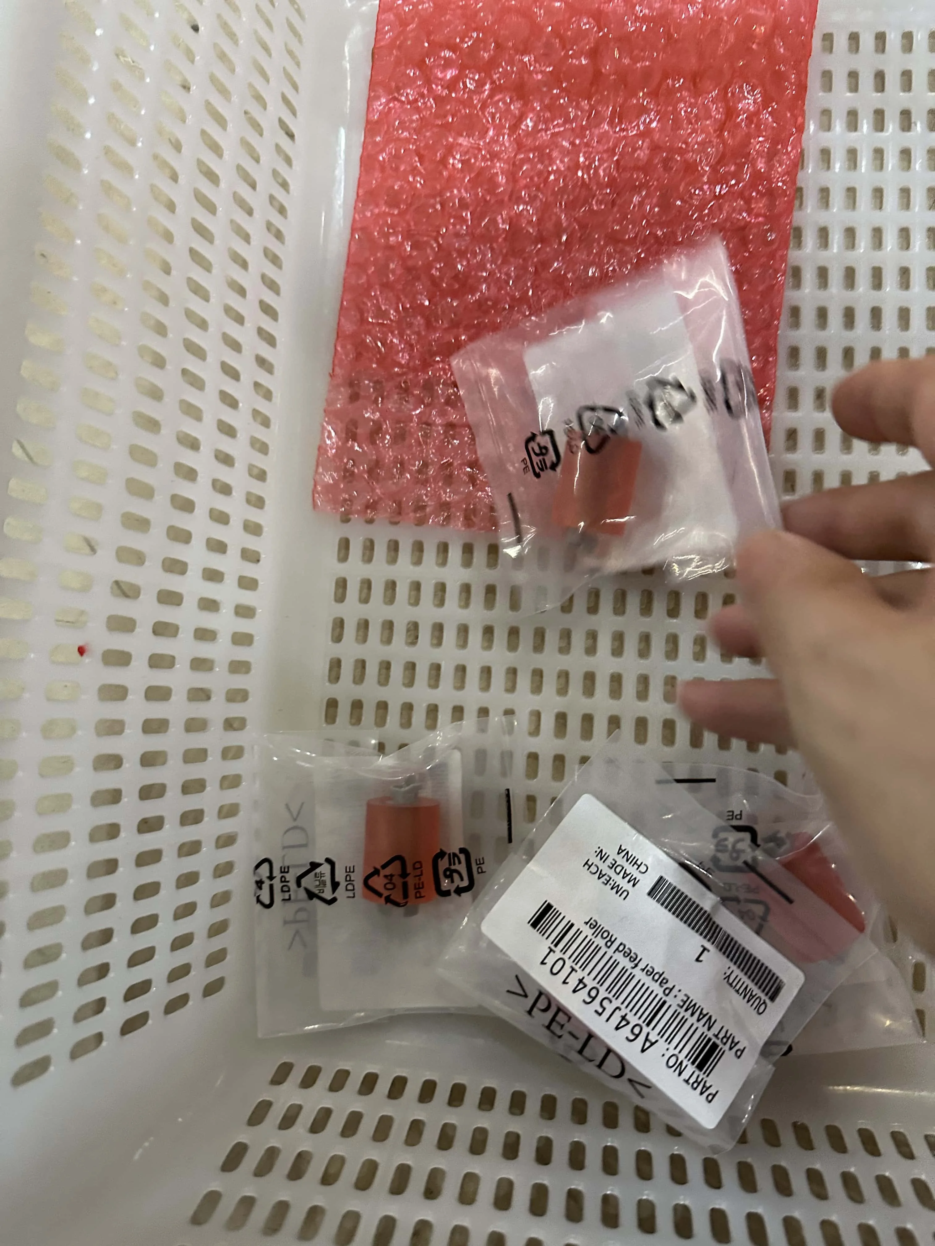 

10 шт. A64J564101 Ролик подачи бумаги для Konica Minolta Bizhub C458 C558 C658