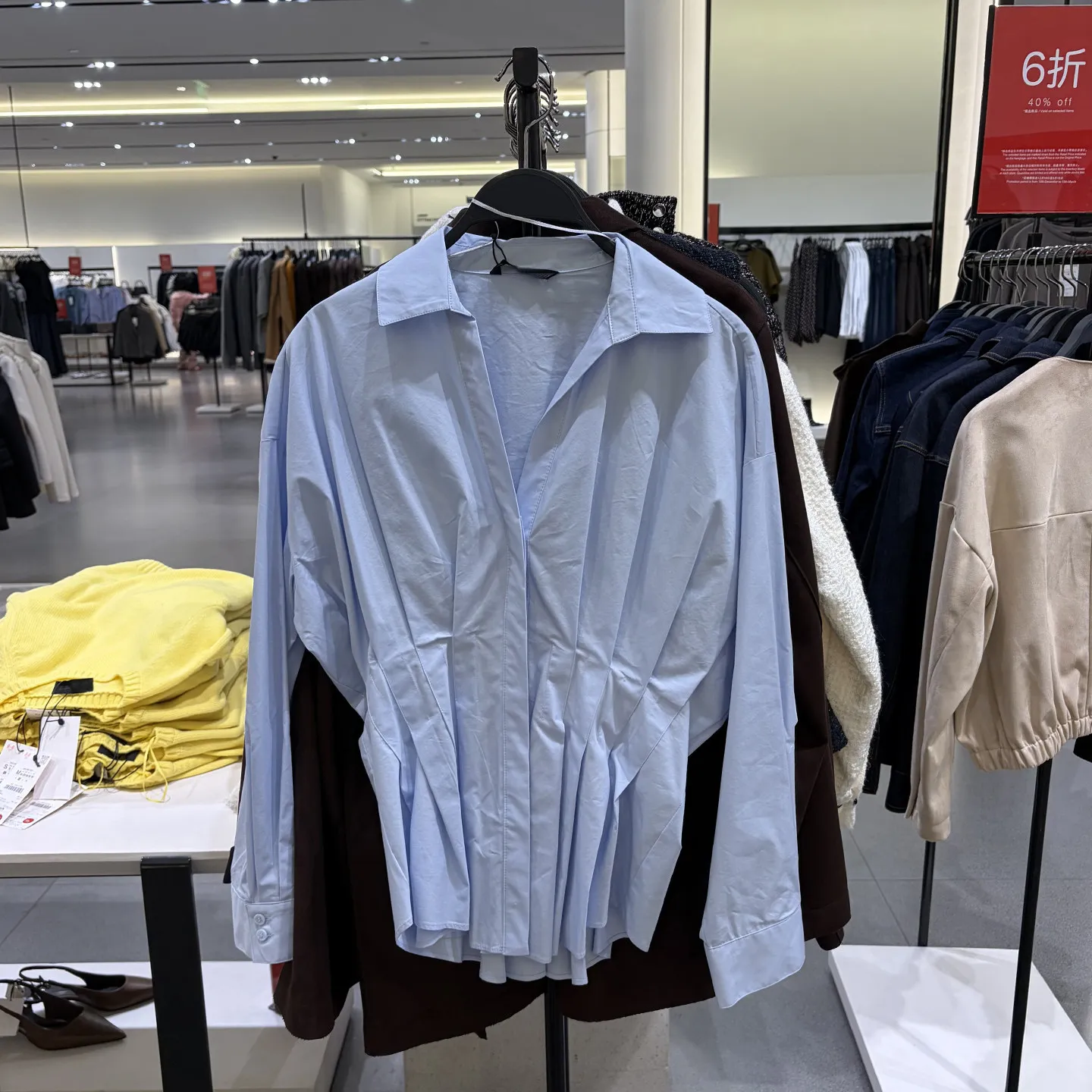 

2026 new women's fashion casual minimalist style long sleeved lapel pleated poplin shirt top