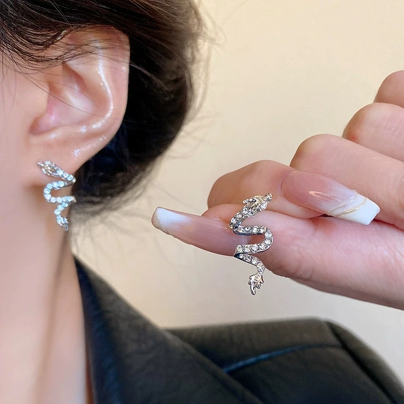 Women's Gothic Dragon Stud Wrap Earrings