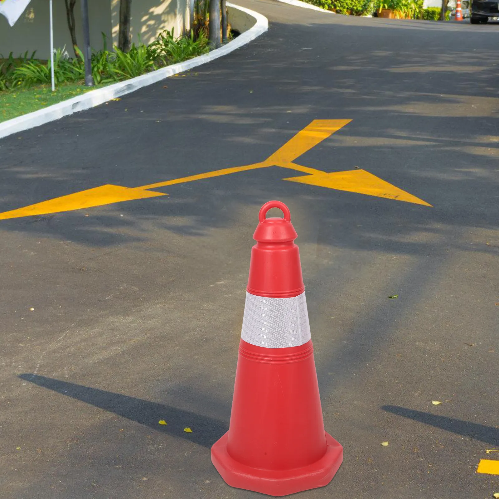 

High Visibility Reflective Traffic Cone Sturdy Plastic Safety Barrier with Wide Base for Construction Sites Road Warnings