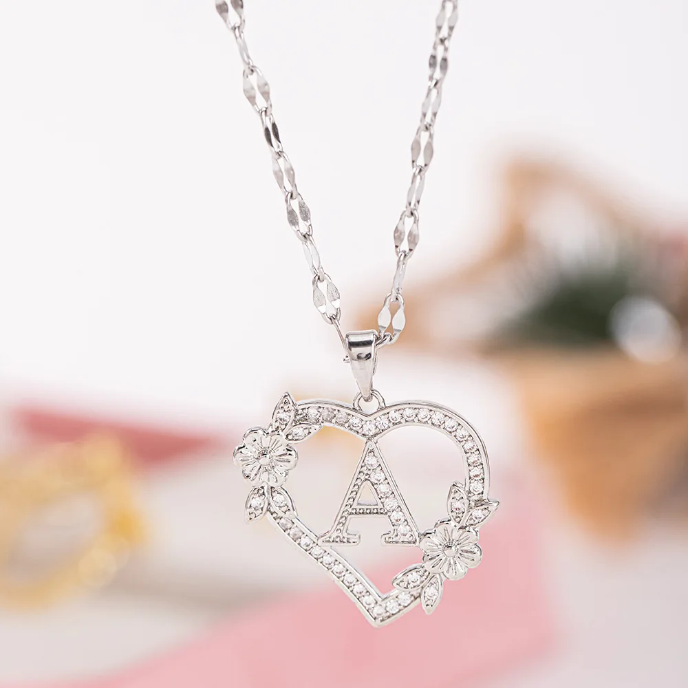 Romantic Flower Love Heart Pendant 26 Letter A-Z Necklaces For Women Trendy Silver Color Chain Wedding Jewelry Mother's Day Gift