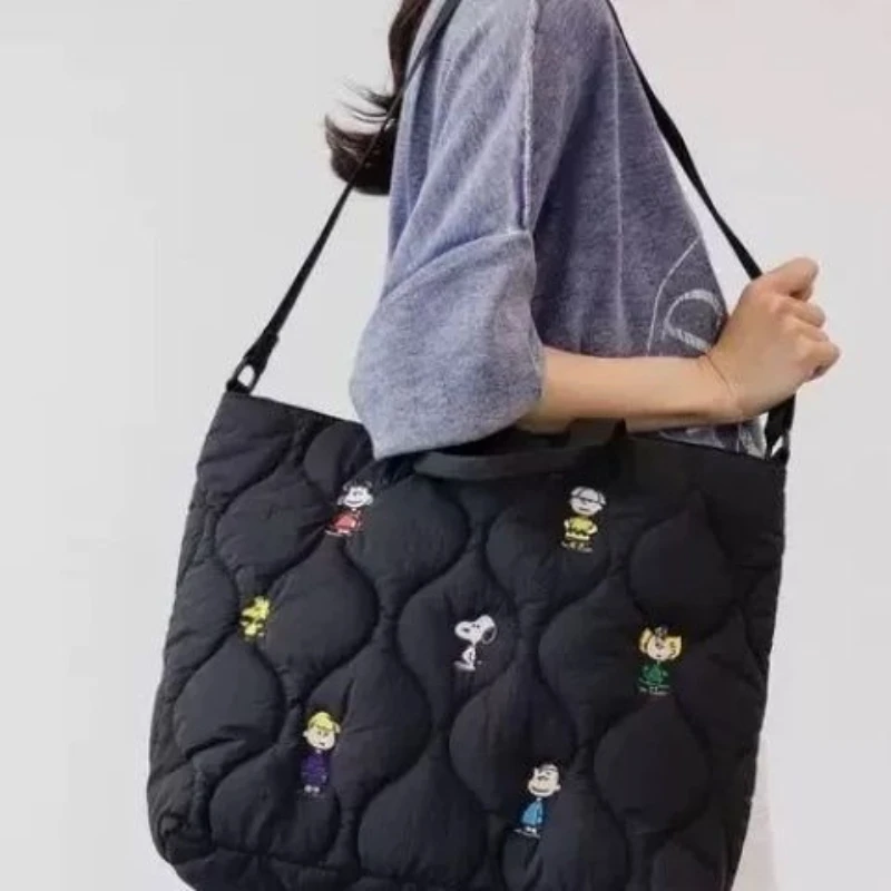 

Сумка через плечо в японском стиле с изображением Снупи, милая аниме-сумка для мужчин и женщин, портативная дорожная сумка для хранения, подарок