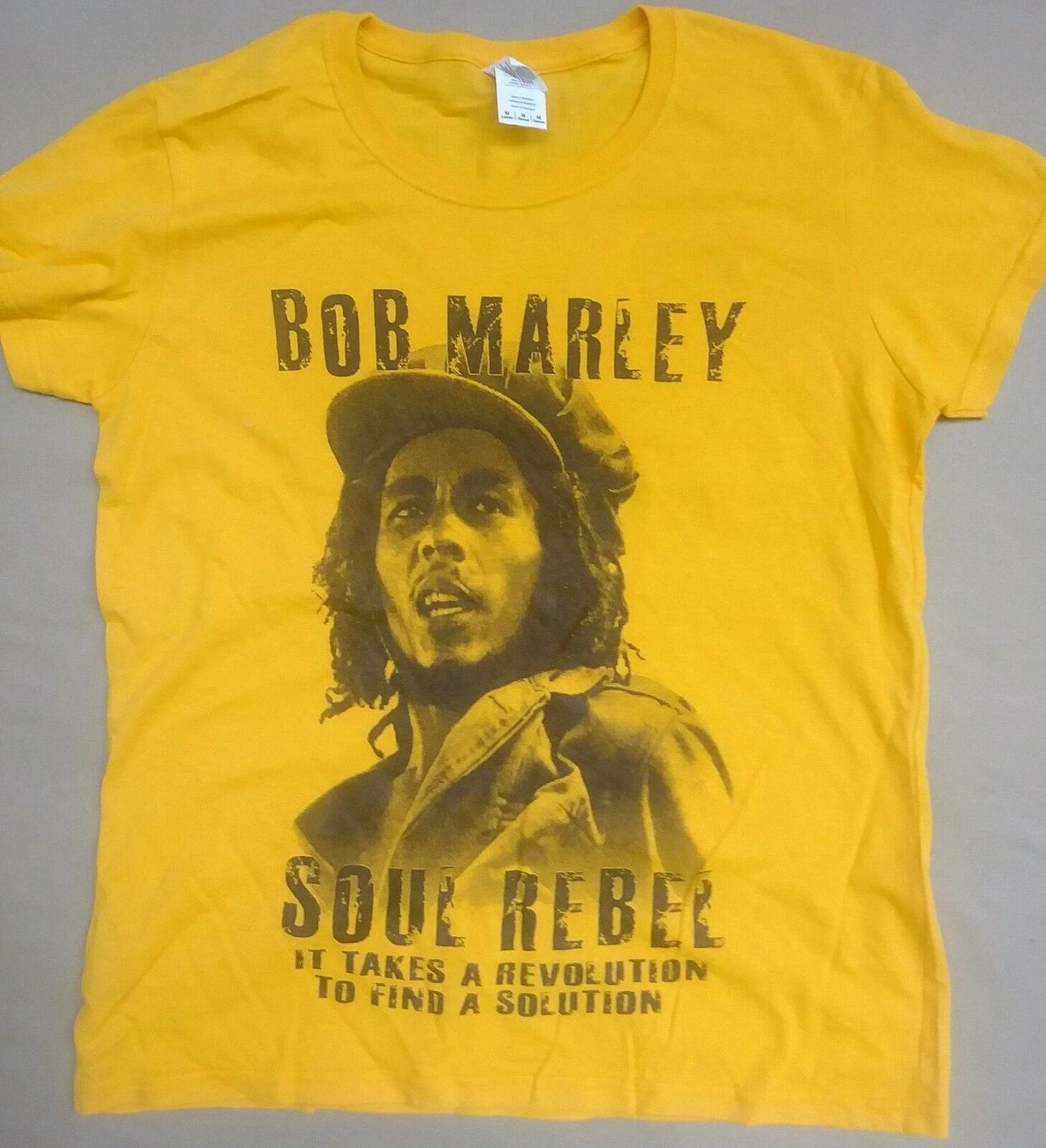 Camiseta Bob Marley. Camiseta Dourada para Soul Rebel Bob Marley