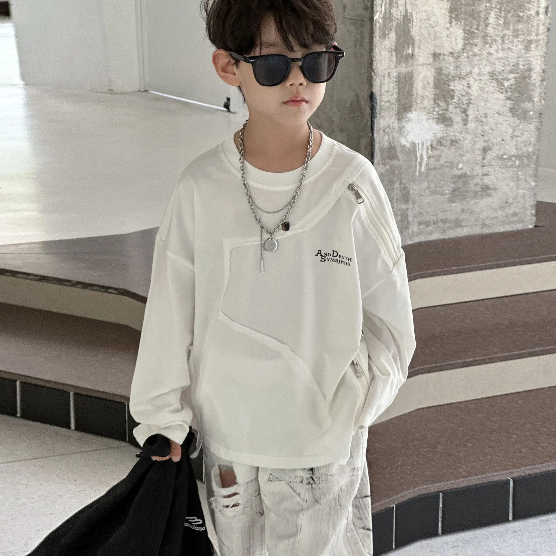 children's-cotton-bottoming-shirt-long-sleeved-t-shirt-2026-spring-and-autumn-white-sweater-loose-top-children's-fashion-tide-t