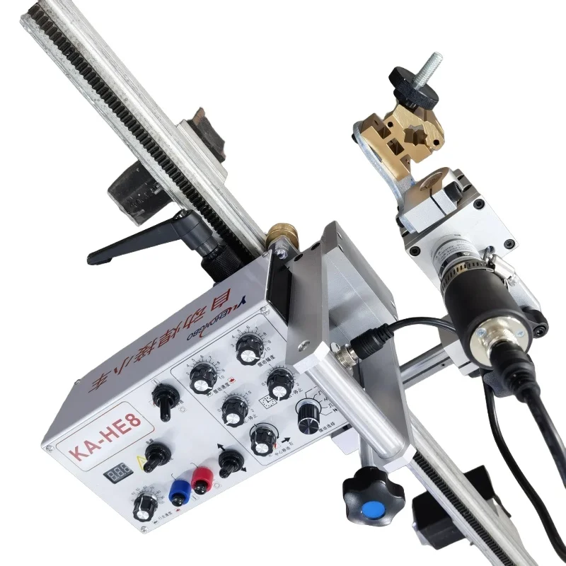 معدات آلة لحام المعادن الأوتوماتيكية متعددة الاستخدامات جرار روبوت لحام أوتوماتيكي للمؤخرة العمودية