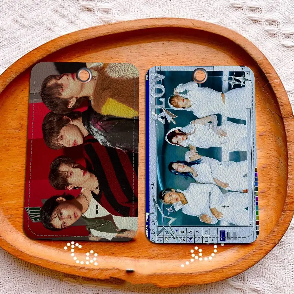 

Popular Kpop Group X-XLov Access & Meal Card Holder Keychain Credit ID Bank Card Protective Case Keychain Pendant Fashion