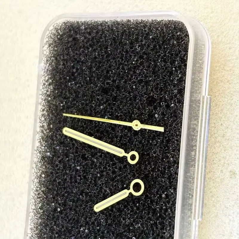 Watch accessory repair: hands for 9015/8200 movement, including hour, minute, and second hands, A three-hand P, 24242425252
