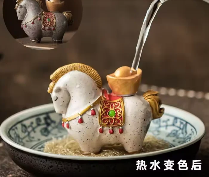 Mini Resin Color-changing Tea Pet Zhaocai horse Animal Sculpture Tea Table Decoration Zen Tabletop Ornaments Tea Accessories