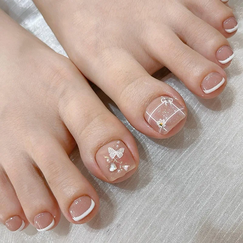 

24pcs/1box White Butterfly Toenails Light and Dreamy Heart-shaped Sparkling Rhinestones and Pearls Removable Wearable Nails