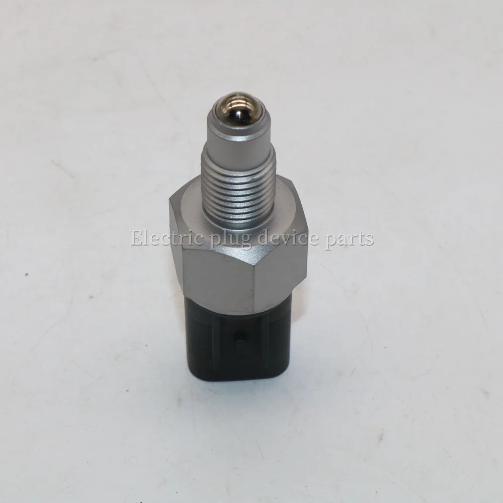 MD730979 30874168 93860-36100 Reverse Light Switch for Mitsubishi 300 L200 Eclipse Lancer Hyundai Scoupe Accent Volvo S40 V40