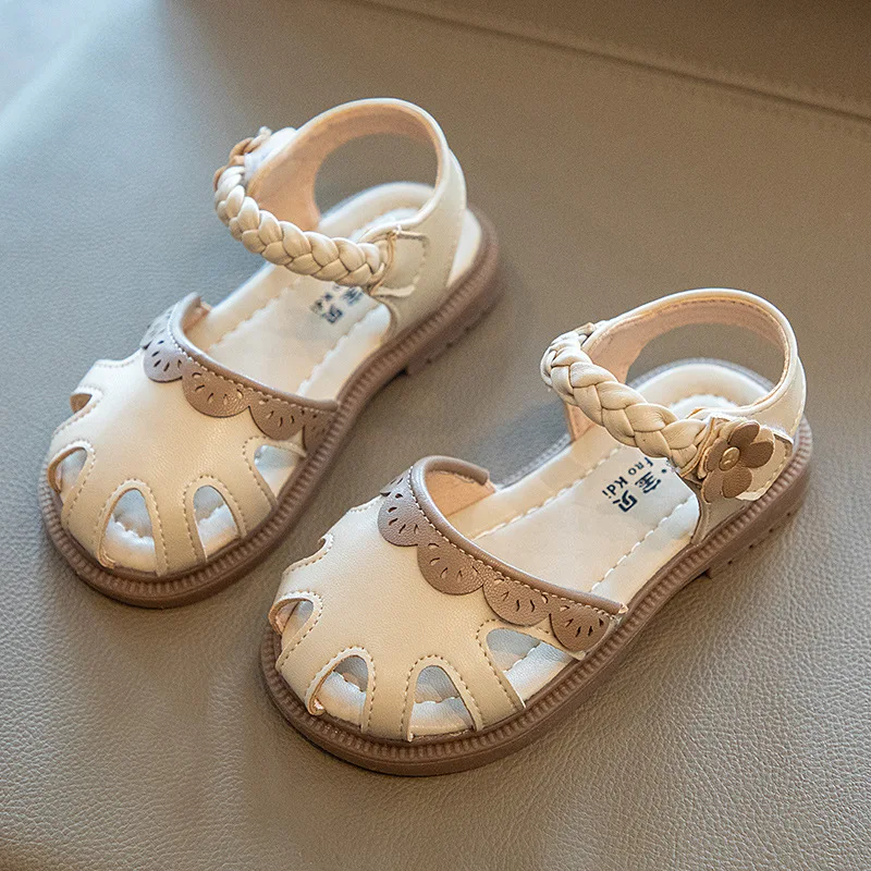 

2025 Baby Girls Shoes for Kids Children's Sandals for Girl Summer Beach Soft Bottom Fashion Flowers Children's Princess Shoes