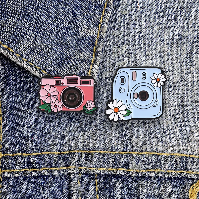 Vintage Floral Instant Camera Photo Enamel Badge Cute Photography Pin Brooch Jewelry Accessories Gifts For Friends