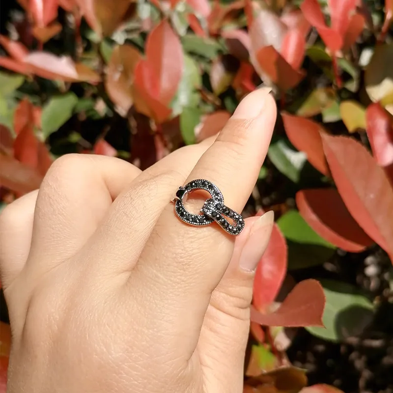 

Ajojewel Black Crystal Geometric Rings For Women Vintage Simple Jewelry For Ladies Gifts