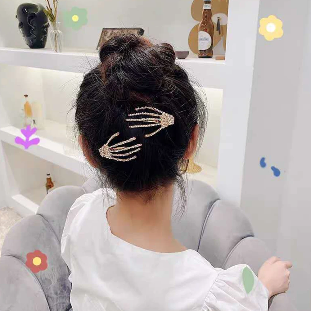 

Zinc Alloy Rhinestone Ghost Claw Hair Clips Bobby Pins for Women Halloween Party Cosplay Accessories Sturdy Durable