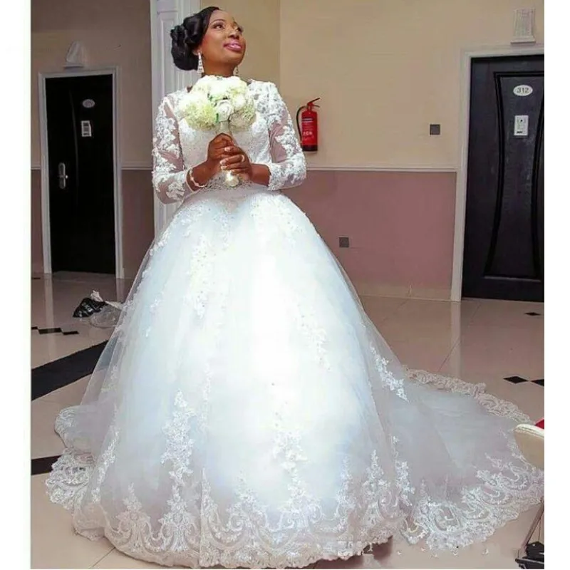 Vestidos De Novia African Wedding Dresses Court Train Long Sleeves Puffy Tulle Lace Applique Beaded Plus Size Bridal Gowns