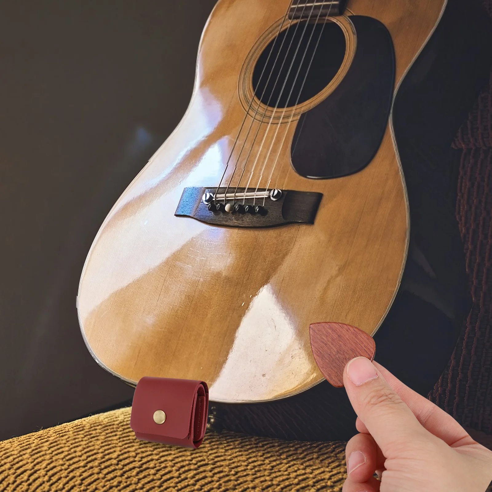 

PU Guitar Pick Holder Compatible with Acoustic Electric Bass Guitar Picks Durable Portable Storage Case Organizer