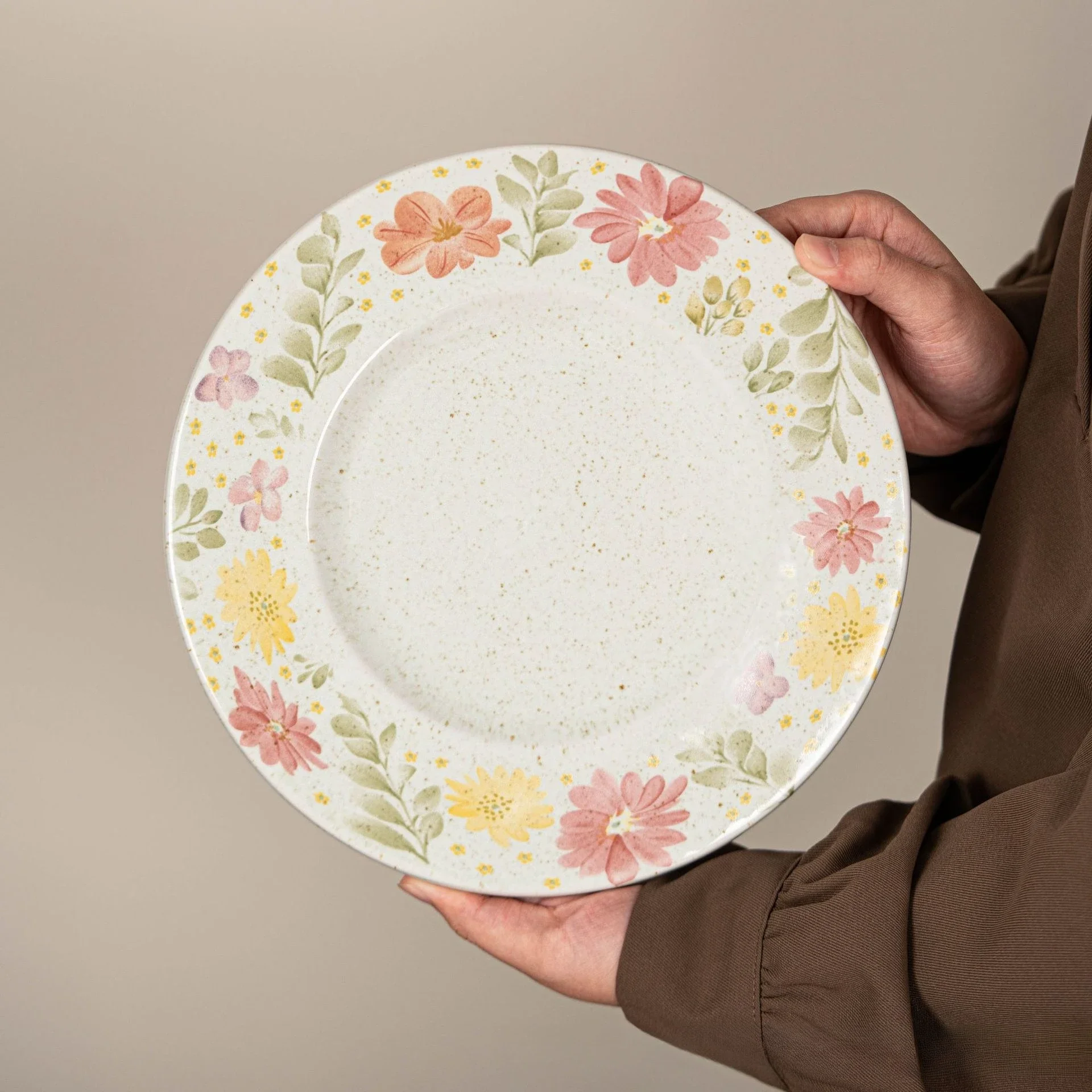 Assiette à dim sum en céramique de haute qualité, à bords plats, assiette creuse, assiette pour plats occidentaux, assiette à poisson, assiette pour le thé de l'après-midi, motif floral créatif