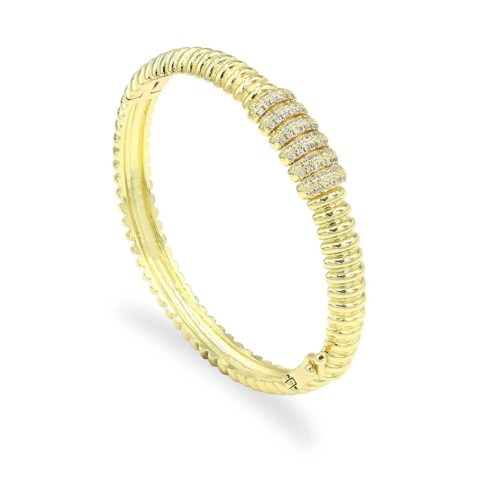 

Ladies Classic Fashion Design Brass Bracelet with Oxidized Zirconium Geometric Bracelet Jewelry Accessories for Parties
