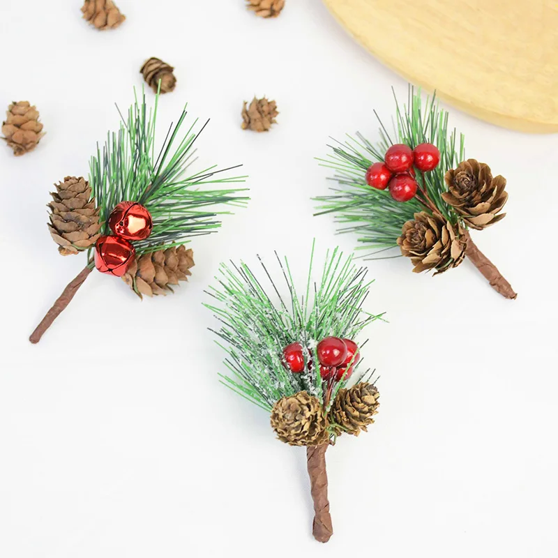 Rami di pino di natale artificiale con pigna decorazione realistica ornamento albero di natale ciondolo appeso decorazioni per la casa