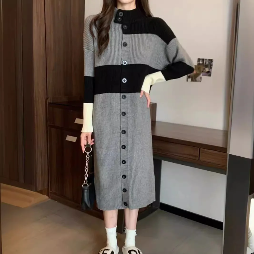 Color Blocking Knitted Dress For Women's Autumn And Winter 2024 New Style, With a Slimming And Fur Like Appearance