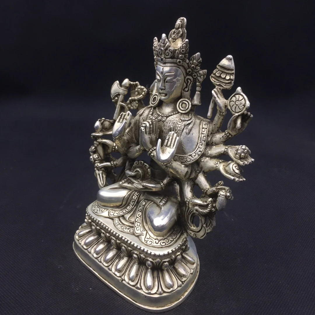 Bronze Thousand Hands Guanyin New Chinese Gilt Silver Antique Bodhisattva Home Bogu Shelf Table Decoration