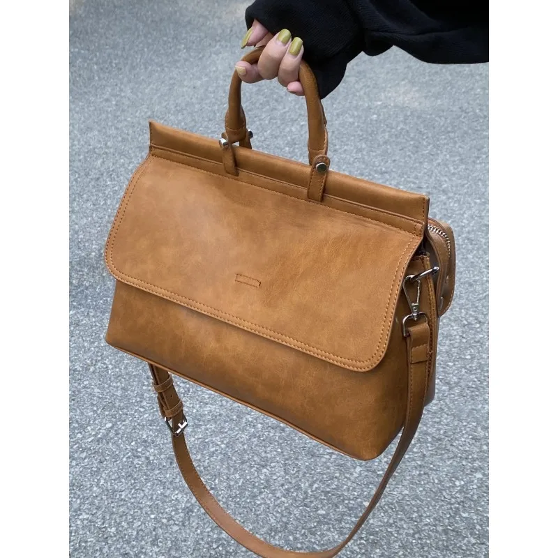 

Trendy Retro Menger Bag Large Capaci Fem Commuter Bag Handbag oulder Bag PU Leather Polyester Faionable
