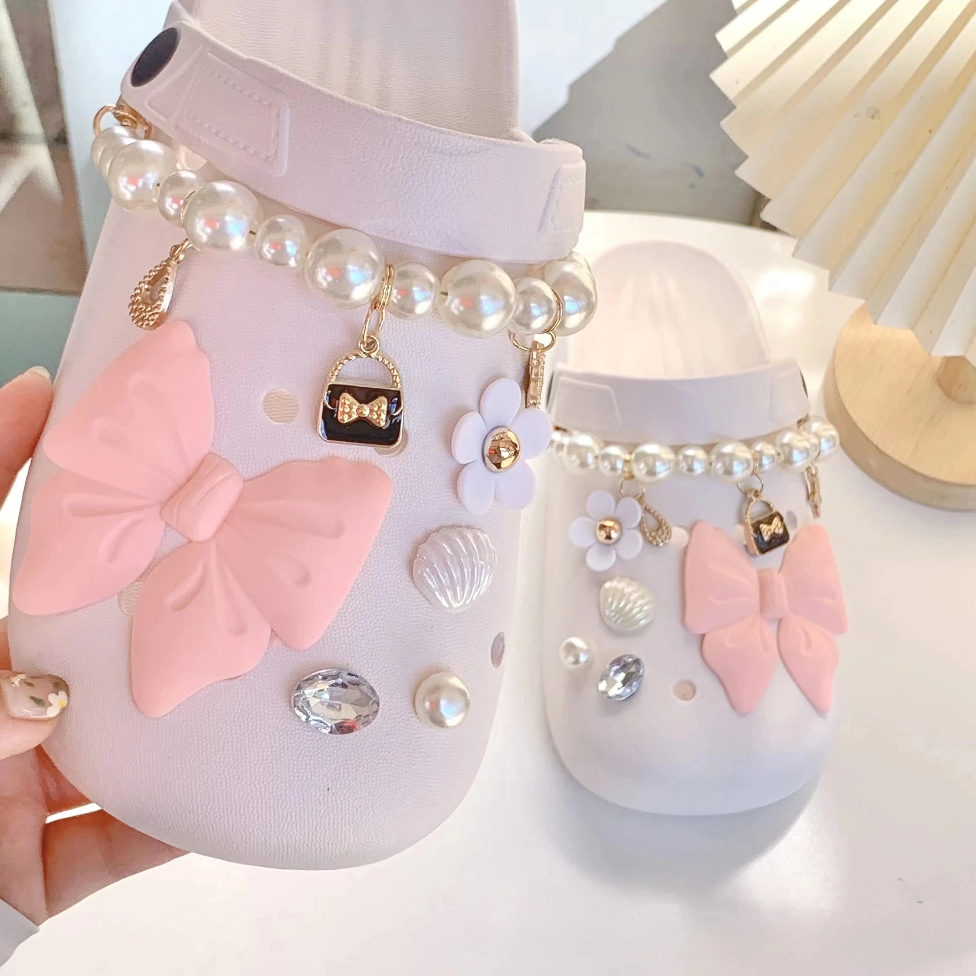 A Pearl Bow Shoe Charm DIY Shoe Decorations Button Accessories for Bogg Bag Slides Sandals Clogs Kids Gifts