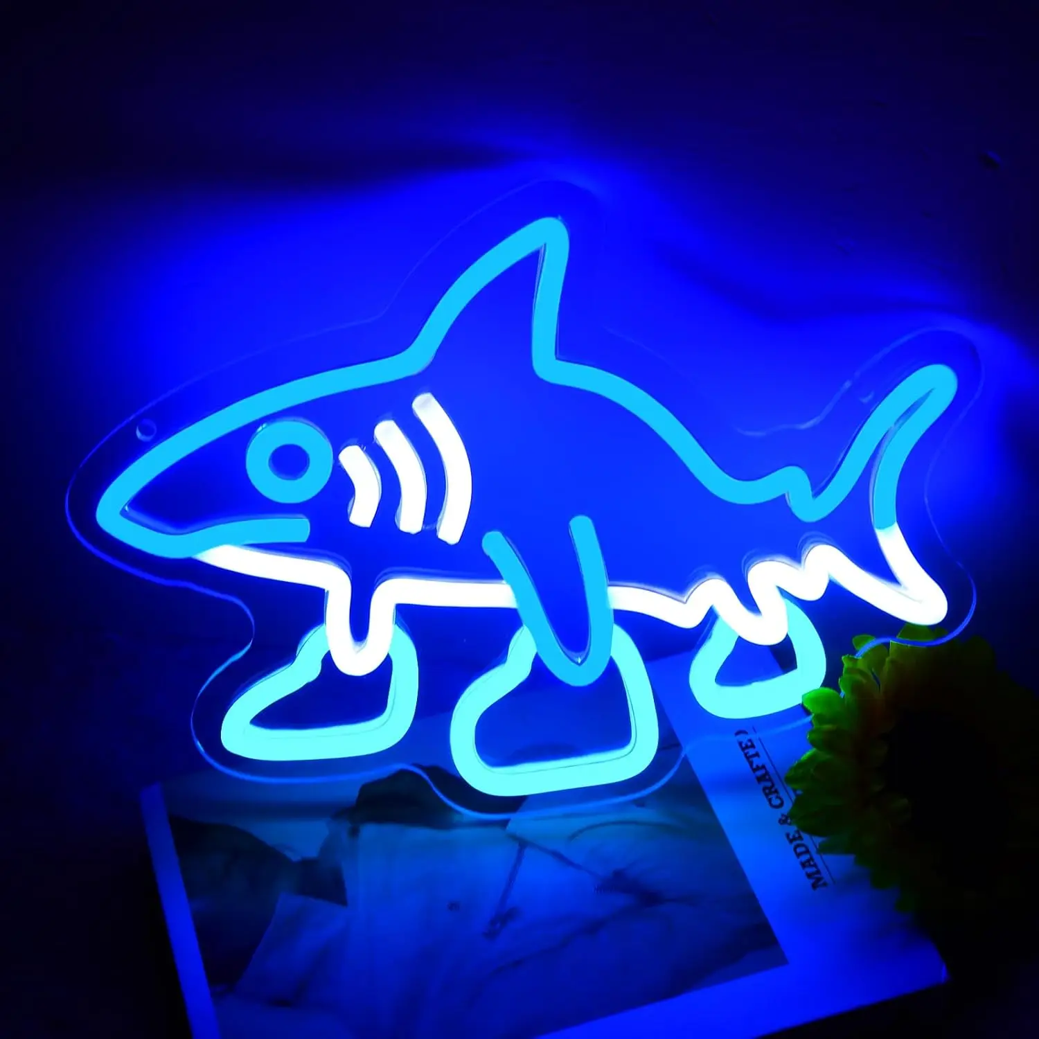 

Shark Neon Sign Funny Art Wall Light USB LED Neon Light for Gaming Room Club Cafe Bar Collectors Aesthetic Bedroom Decoration