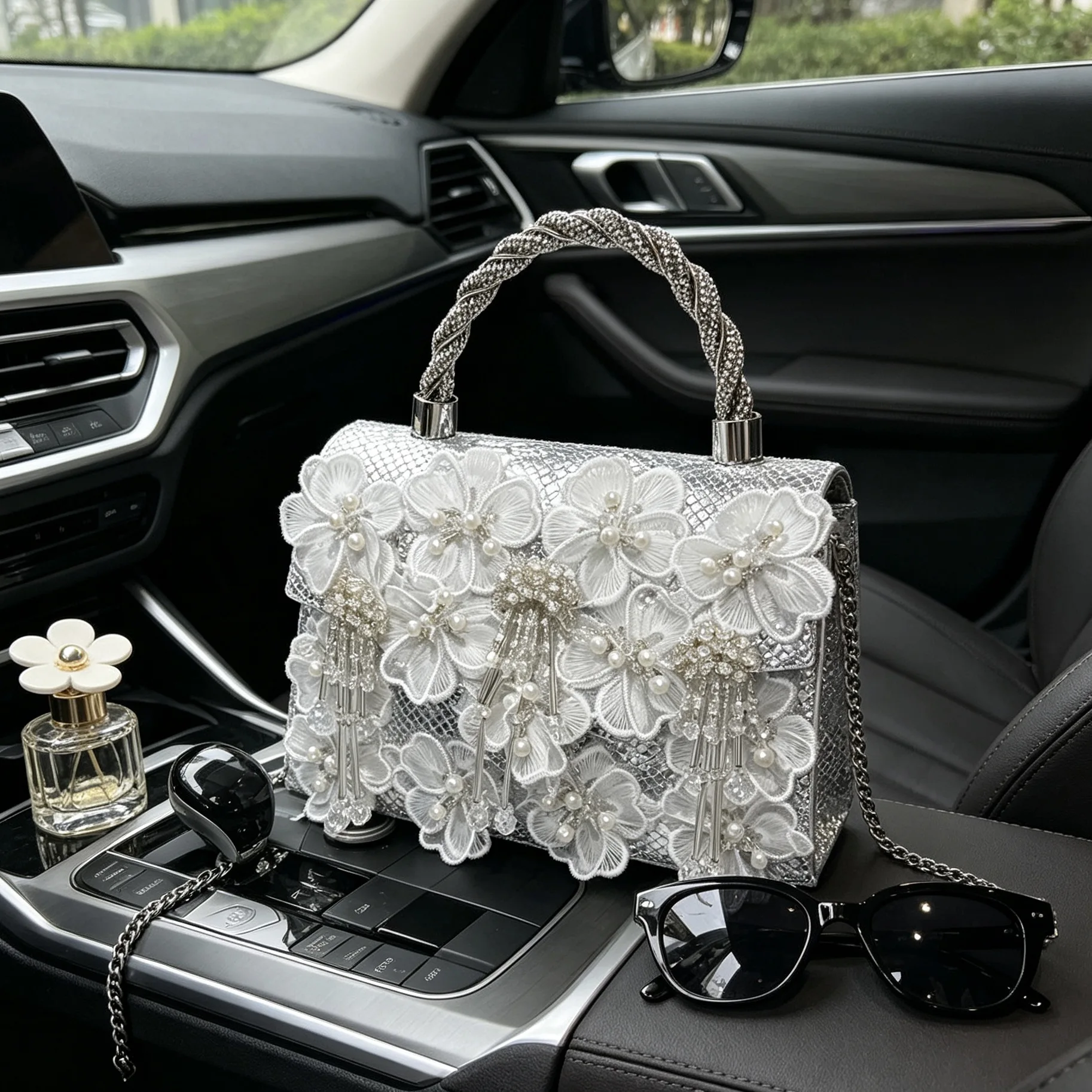 

Handmade Pearl Crystal Lace Evening Bag Sweet Bead Fairy Tassel Flower Small Square Crossbody Handbag for Youth Casual Purse