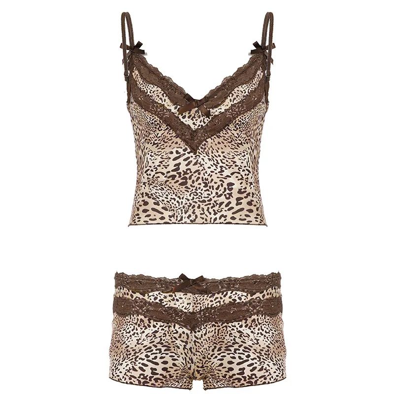 

Sexy and fashionable leopard print bow contrasting color lace patchwork slim camisole and shorts two-piece set