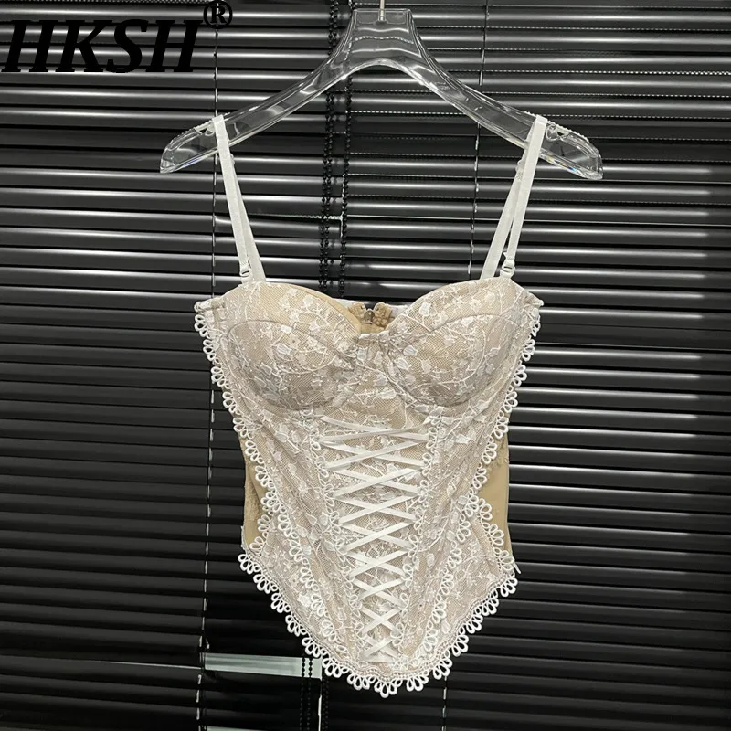 

HKSH Summer New Women Camisole Sexy Lace Patchwork Slim Fit Strap Back Zipper Elegant Sweet Cool Retro Chic Ins Tank Top HK17336