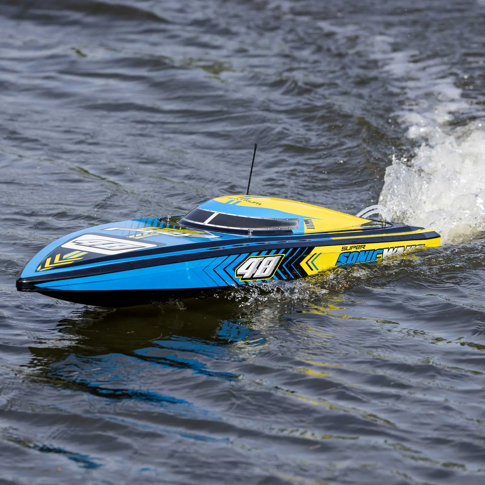 RC High-speed Speedboat Super Sonicwake 48" 8S Self-righting Deep V Speedboat Model Electric Remote Control Racing Boat Model