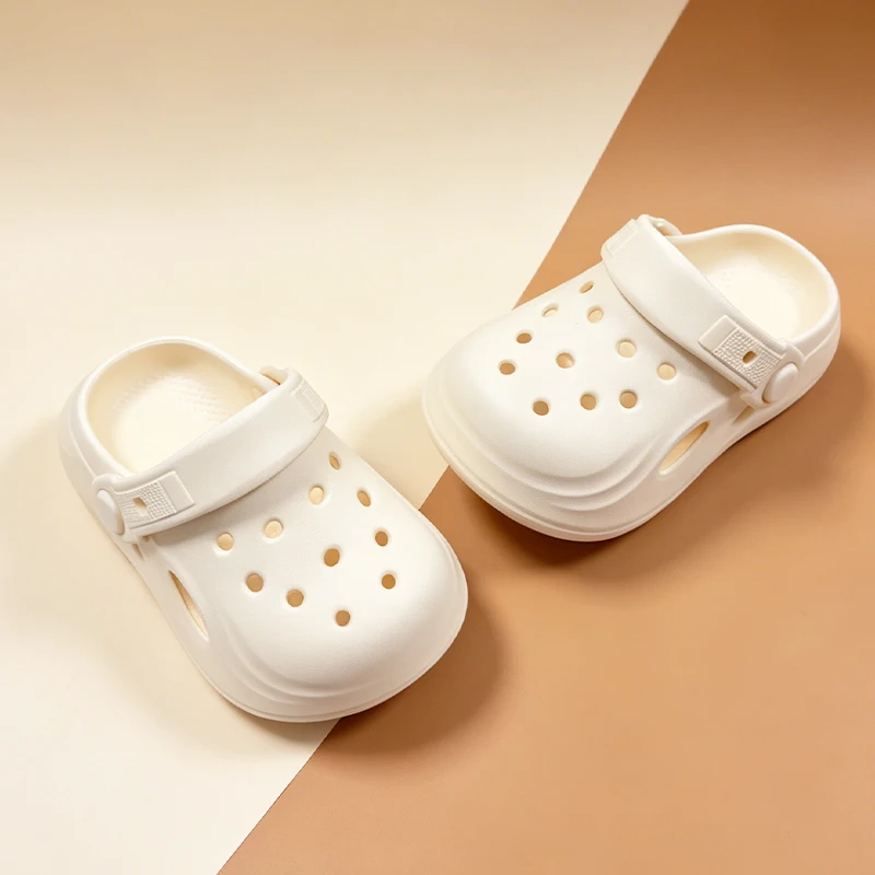 Leichte, weiche EVA-Kinder-Clogs, verstellbarer Rückenriemen, rutschfeste, schnell trocknende Hausschuhe für Kleinkinder, für drinnen und am Strand – Detail 8