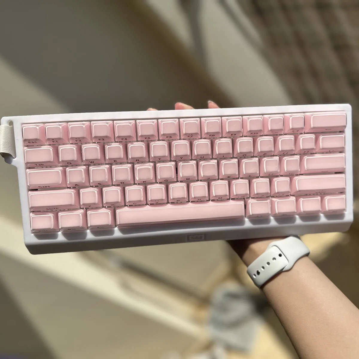113キー ジェリーラウンドサイドキーキャップ アイスクリスタル半透明ピンク OEMプロファイルキーキャップ Cherry MX 61 68 104 メカニカルキーボード用