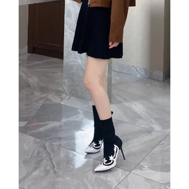 

2025 Autumn and Winter New Women's High Heels Black and White Splicing Fashion Elastic Socks and Boots Shoes