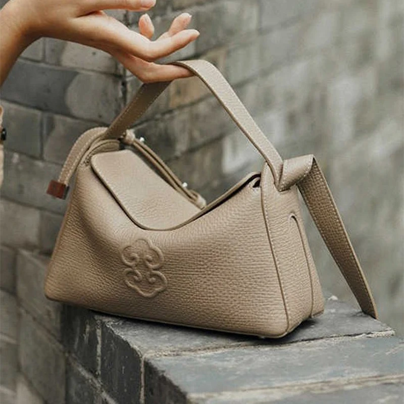 

Luxury Cloud Pattern Small Square Bag Mini Box Bag Retro Design Handbag Fashion Pillow Bag Ladies Messenger Bag Exquisite Wallet