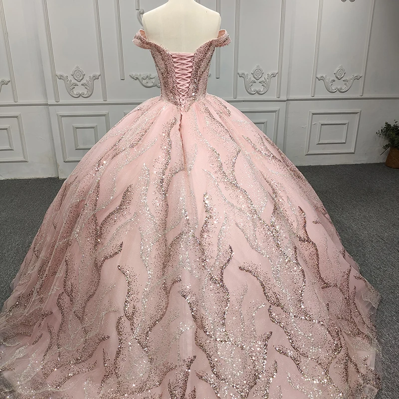 Avondjurken – robe de princesse élégante, épaules dénudées, paillettes, longueur au sol