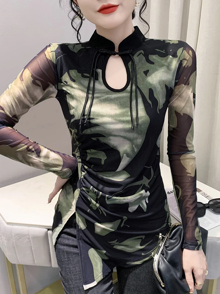 ريترو طباعة طويلة Sve تي شيرت المرأة ربيع الخريف التصميم الأوروبي الحسية الجوف خارج لي قاعدة irt غير المتكافئة غير المستوية