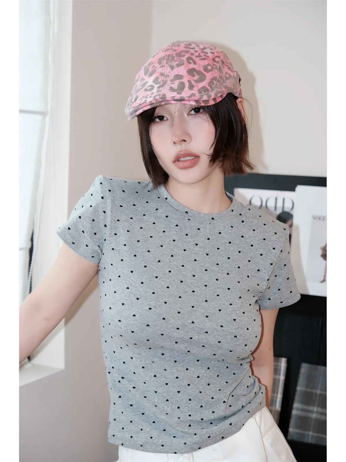 fashionable-leopard-print-cap-american-retro-duckbill-hat-street-style-accessory-for-women-and-men-all-ages-spring-summer